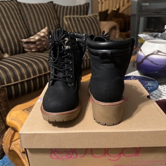 hiking boots - Picture 4 of 4